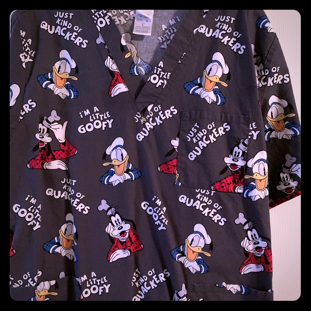 Unisex scrub top